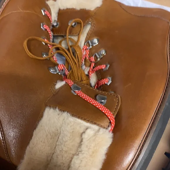 CLARKS - Orianna Hiker - Picture 10 of 12